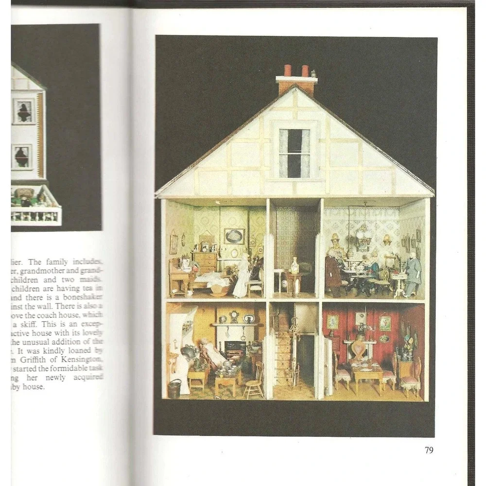 Dolls & Doll Houses Kay Desmonde  Queen Mary's Dolls' Houses TWO‎ Little Books